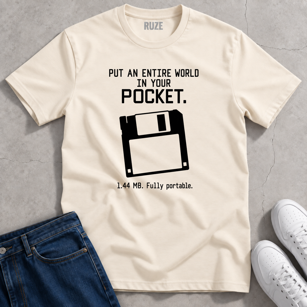 World in Pocket – 1.44MB T-Shirt